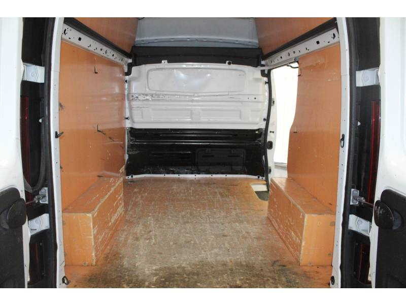 Photo 11 de l'offre de RENAULT Trafic fg FOURGON FGN L1H2 1200 KG DCI 125 ENERGY E6 GRAND CONFORT à 15490€ chez Francepronet Car Center