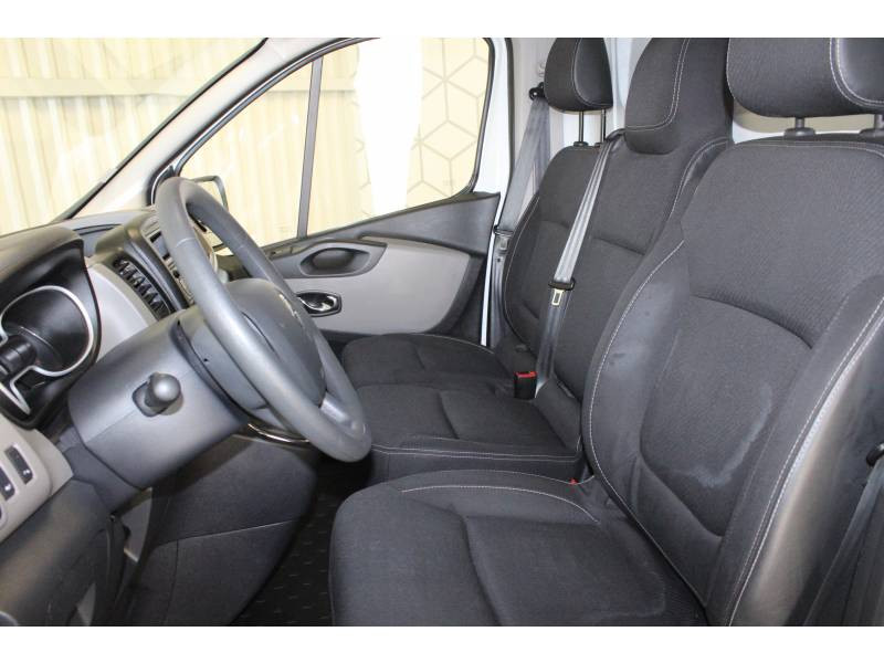 Photo 7 de l'offre de RENAULT Trafic fg FOURGON FGN L1H2 1200 KG DCI 125 ENERGY E6 GRAND CONFORT à 15490€ chez Francepronet Car Center