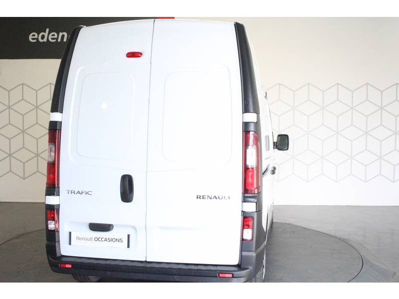 Photo 4 de l'offre de RENAULT Trafic fg FOURGON FGN L1H2 1200 KG DCI 125 ENERGY E6 GRAND CONFORT à 15490€ chez Francepronet Car Center