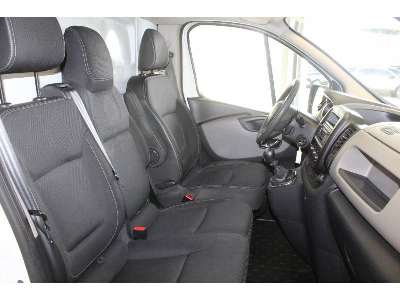 Photo 8 de l'offre de RENAULT Trafic fg FOURGON FGN L1H2 1200 KG DCI 125 ENERGY E6 GRAND CONFORT à 15490€ chez Francepronet Car Center