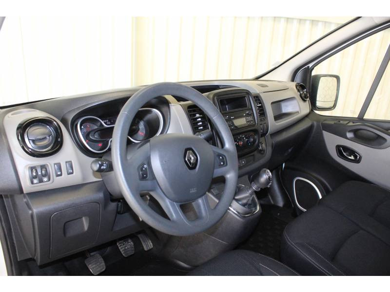 Photo 10 de l'offre de RENAULT Trafic fg FOURGON FGN L1H2 1200 KG DCI 125 ENERGY E6 GRAND CONFORT à 15490€ chez Francepronet Car Center