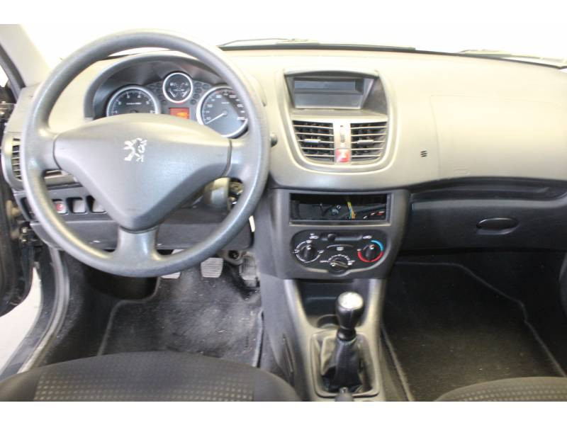 Photo 8 de l'offre de PEUGEOT 206+ 1.1e 60ch Urban à 5990€ chez Francepronet Car Center
