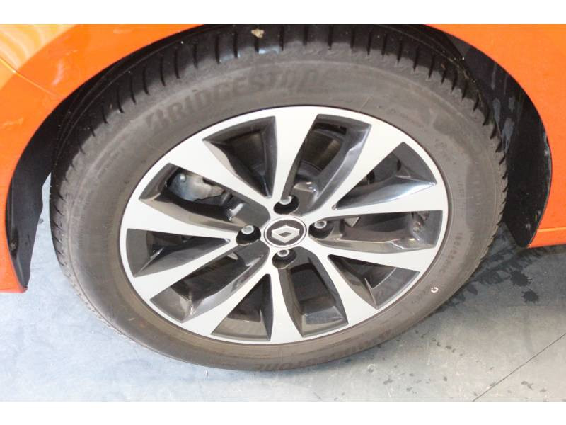 Photo 6 de l'offre de RENAULT Clio V TCe 100 Intens à 16990€ chez Francepronet Car Center