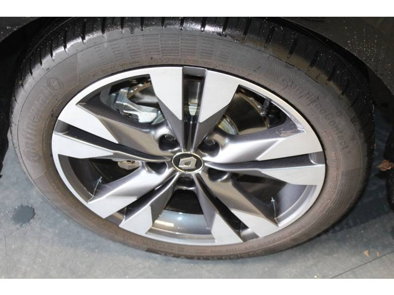 Photo 6 de l'offre de RENAULT Mégane IV BERLINE TCe 140 EDC FAP Intens à 19990€ chez Francepronet Car Center