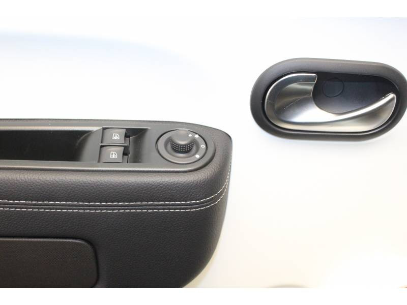 Photo 11 de l'offre de RENAULT Twingo III TCe 95 Intens à 12490€ chez Francepronet Car Center