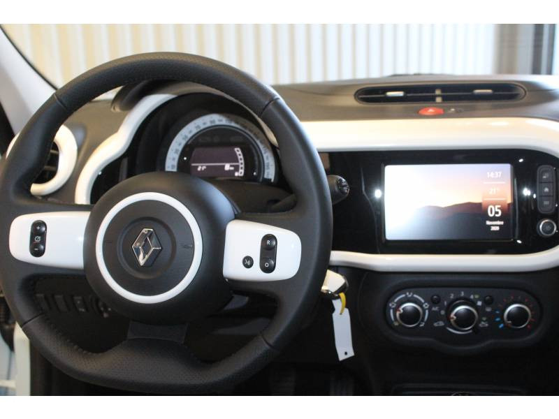 Photo 7 de l'offre de RENAULT Twingo III TCe 95 Intens à 12490€ chez Francepronet Car Center
