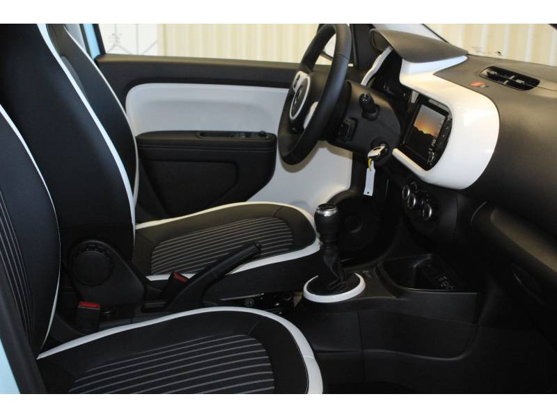 Photo 8 de l'offre de RENAULT Twingo III TCe 95 Intens à 12490€ chez Francepronet Car Center