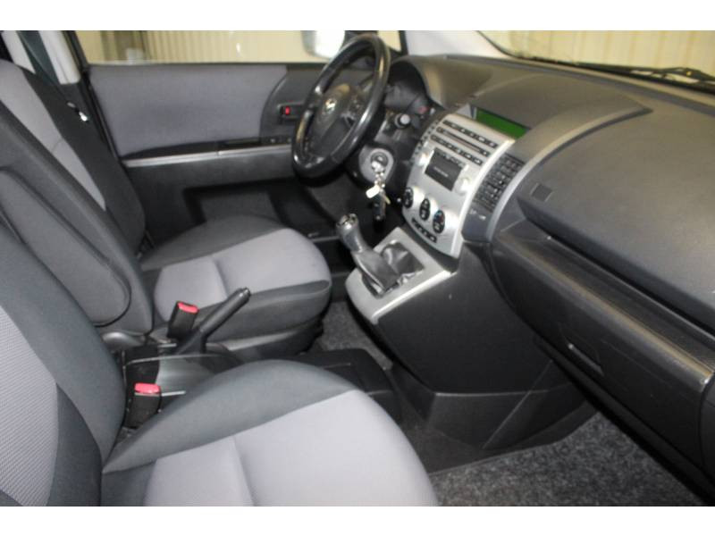 Photo 12 de l'offre de MAZDA 5 2.0 CD-MZR 110 7pl Harmonie à 6990€ chez Francepronet Car Center