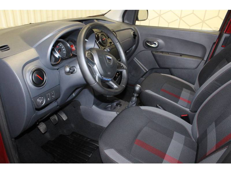 Photo 7 de l'offre de DACIA Dokker Blue dCi 95 SL Techroad à 15990€ chez Francepronet Car Center