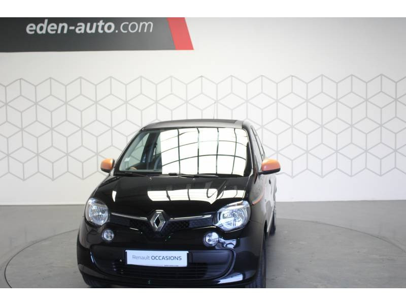 Photo 2 de l'offre de RENAULT Twingo III 1.0 SCe 70 BC Hipanema à 8490€ chez Francepronet Car Center