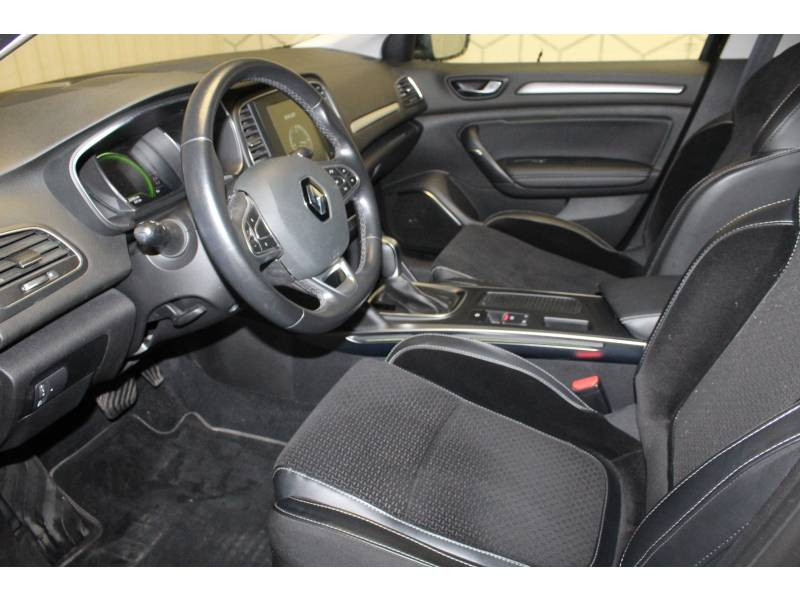 Photo 7 de l'offre de RENAULT Mégane IV BERLINE dCi 110 Energy EDC Intens à 15490€ chez Francepronet Car Center