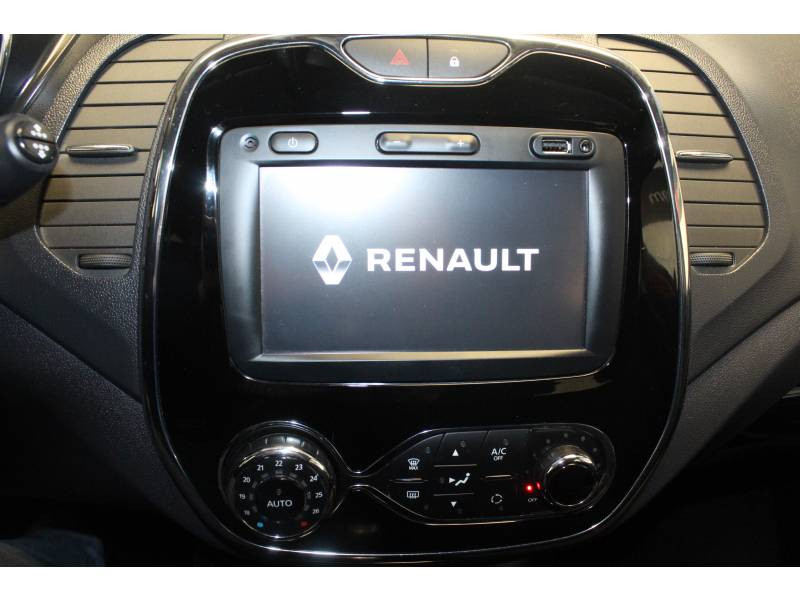 Photo 16 de l'offre de RENAULT Captur dCi 90 Energy eco² Intens à 13990€ chez Francepronet Car Center