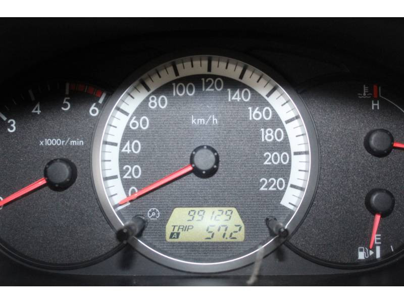 Photo 13 de l'offre de MAZDA 5 2.0 CD-MZR 110 7pl Harmonie à 6990€ chez Francepronet Car Center