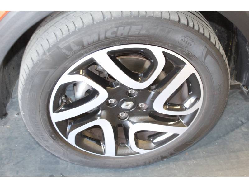 Photo 6 de l'offre de RENAULT Captur dCi 90 Energy eco² Intens à 13990€ chez Francepronet Car Center