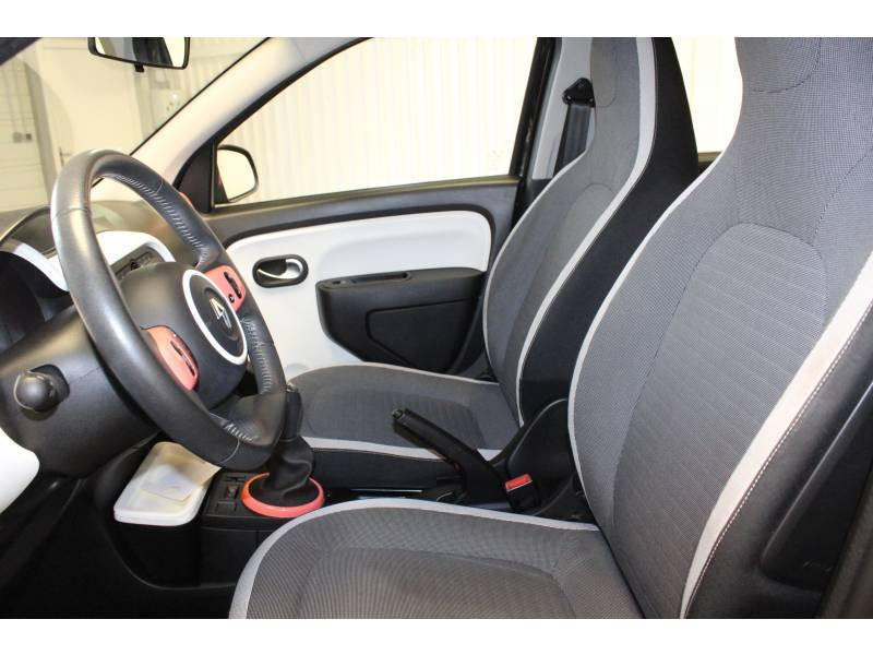 Photo 7 de l'offre de RENAULT Twingo III 1.0 SCe 70 BC Hipanema à 8490€ chez Francepronet Car Center