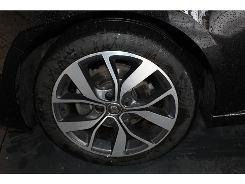 Photo 6 de l'offre de RENAULT Mégane IV BERLINE dCi 110 Energy EDC Intens à 15490€ chez Francepronet Car Center