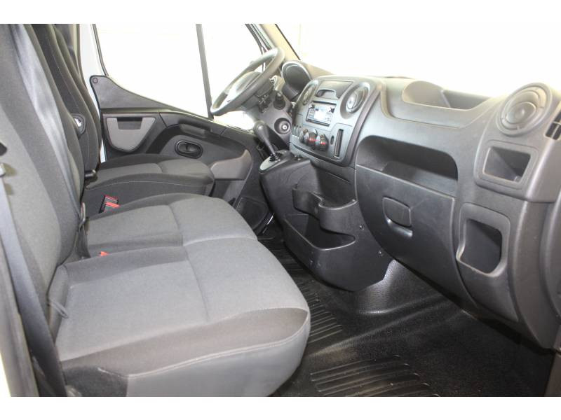 Photo 9 de l'offre de RENAULT Master FOURGON FGN L2H2 3.3t 2.3 dCi 170 ENERGY E6 BVR GRAND CONFORT à 20990€ chez Francepronet Car Center