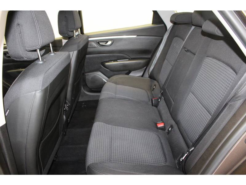 Photo 9 de l'offre de RENAULT Talisman Estate dCi 110 Energy ECO2 Zen EDC à 15990€ chez Francepronet Car Center