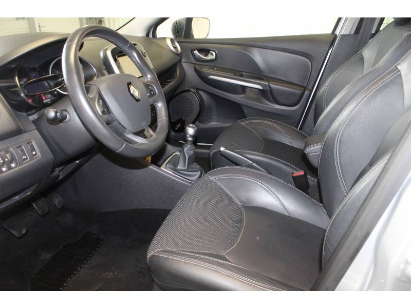 Photo 7 de l'offre de RENAULT Clio IV ESTATE dCi 90 Energy SL Iconic à 10490€ chez Francepronet Car Center