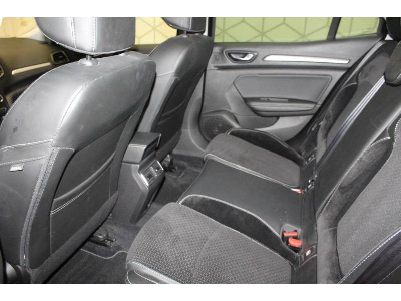 Photo 9 de l'offre de RENAULT Mégane IV BERLINE dCi 110 Energy EDC Intens à 15490€ chez Francepronet Car Center
