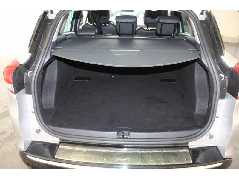 Photo 10 de l'offre de RENAULT Clio IV ESTATE dCi 90 Energy SL Iconic à 10490€ chez Francepronet Car Center