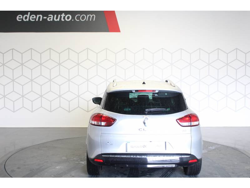 Photo 4 de l'offre de RENAULT Clio IV ESTATE dCi 90 Energy SL Iconic à 10490€ chez Francepronet Car Center