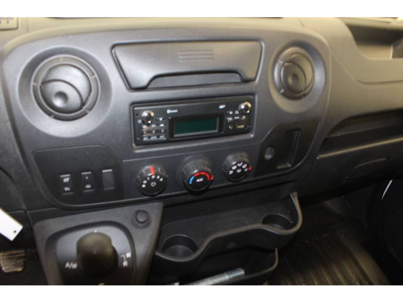 Photo 8 de l'offre de RENAULT Master FOURGON FGN L2H2 3.3t 2.3 dCi 170 ENERGY E6 BVR GRAND CONFORT à 20990€ chez Francepronet Car Center