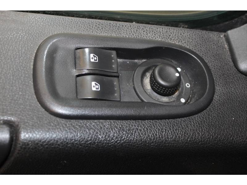 Photo 11 de l'offre de RENAULT Master FOURGON FGN L2H2 3.3t 2.3 dCi 170 ENERGY E6 BVR GRAND CONFORT à 20990€ chez Francepronet Car Center
