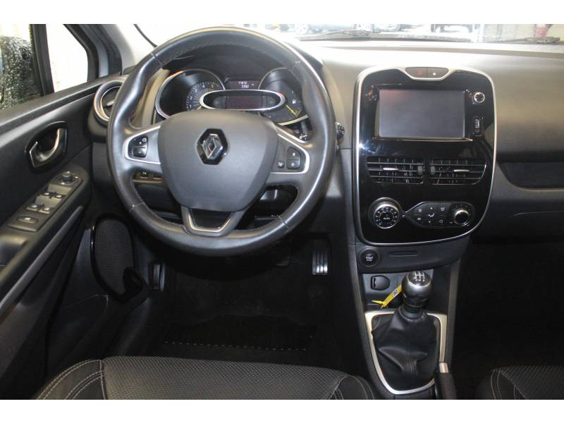 Photo 8 de l'offre de RENAULT Clio IV ESTATE dCi 90 Energy SL Iconic à 10490€ chez Francepronet Car Center