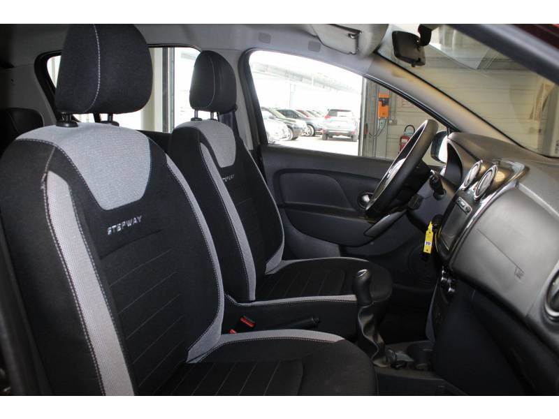 Photo 12 de l'offre de DACIA Sandero TCe 90 Stepway à 10990€ chez Francepronet Car Center