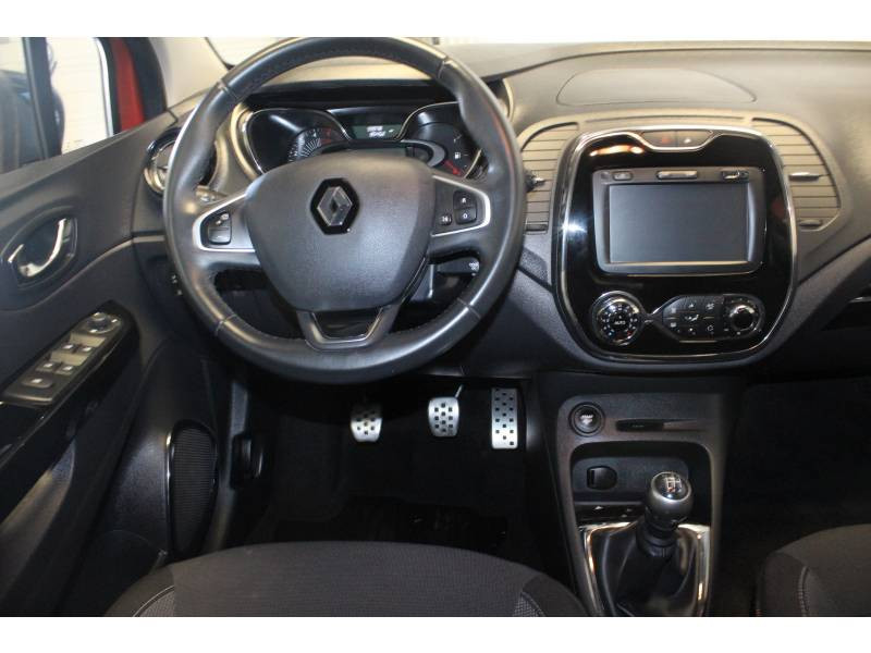 Photo 8 de l'offre de RENAULT Captur dCi 90 Energy eco² Intens à 13990€ chez Francepronet Car Center