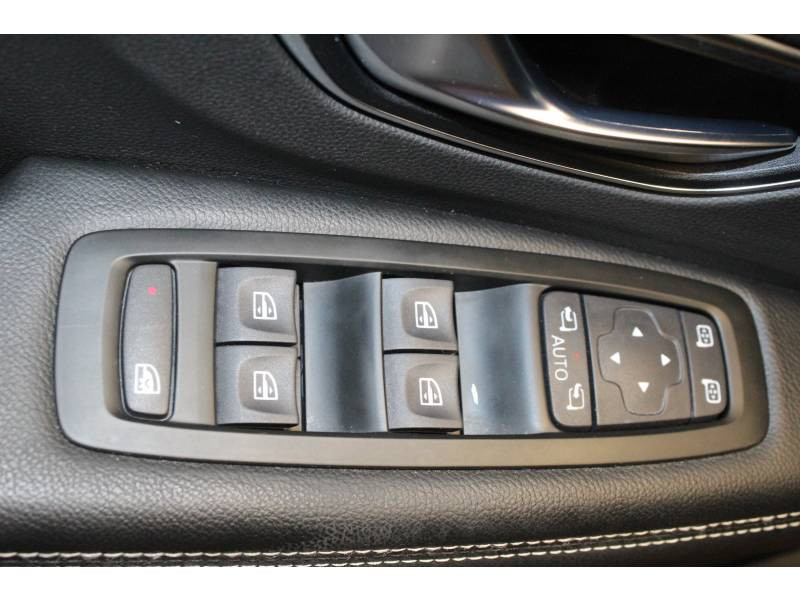 Photo 13 de l'offre de RENAULT Scénic IV dCi 110 Energy EDC Intens à 17990€ chez Francepronet Car Center