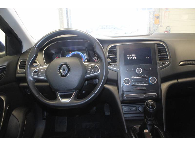 Photo 8 de l'offre de RENAULT Mégane IV BERLINE BUSINESS dCi 110 Energy à 13490€ chez Francepronet Car Center