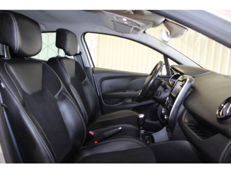 Photo 10 de l'offre de RENAULT Clio IV TCe 90 E6C Intens à 11990€ chez Francepronet Car Center