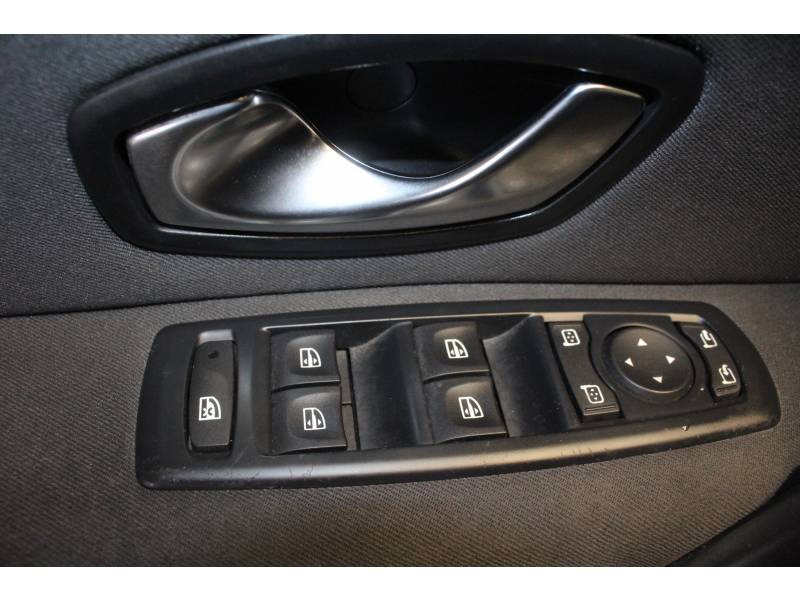 Photo 10 de l'offre de RENAULT Mégane III Berline TCE 130 Dynamique Euro 5 à 7990€ chez Francepronet Car Center