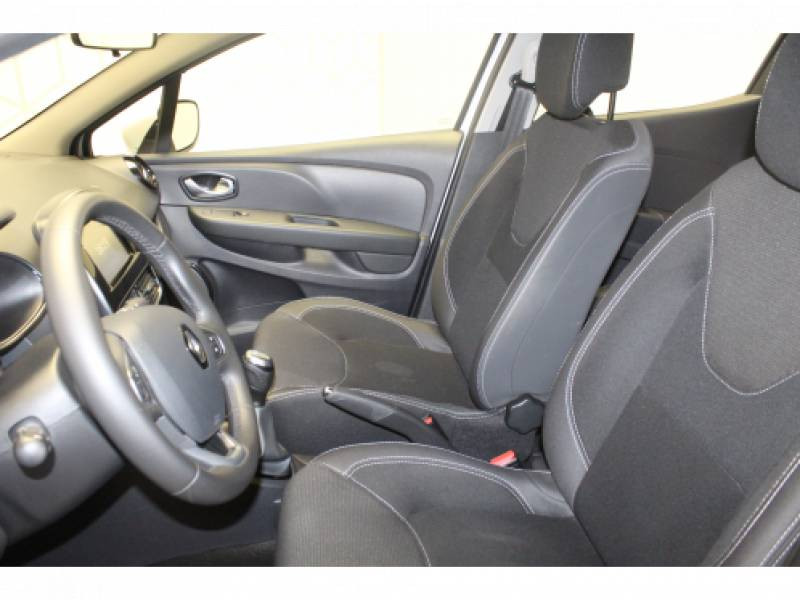 Photo 7 de l'offre de RENAULT Clio IV dCi 75 Energy Zen à 9990€ chez Francepronet Car Center