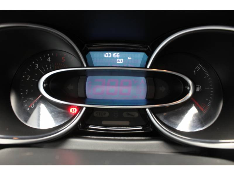 Photo 11 de l'offre de RENAULT Clio IV BUSINESS dCi 75 Energy à 8490€ chez Francepronet Car Center