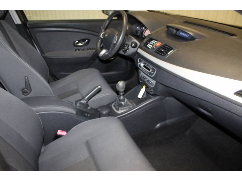 Photo 12 de l'offre de RENAULT Mégane III Berline TCE 130 Dynamique Euro 5 à 7990€ chez Francepronet Car Center