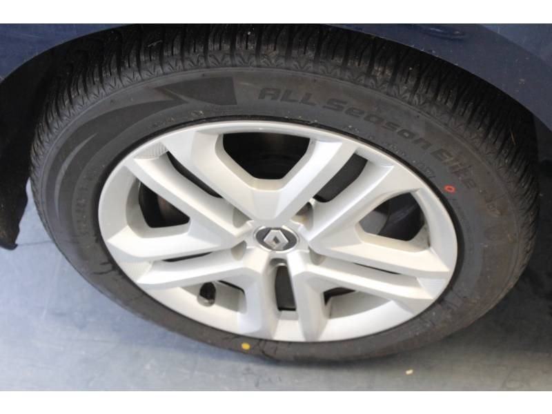 Photo 6 de l'offre de RENAULT Mégane IV BERLINE BUSINESS dCi 110 Energy à 13490€ chez Francepronet Car Center