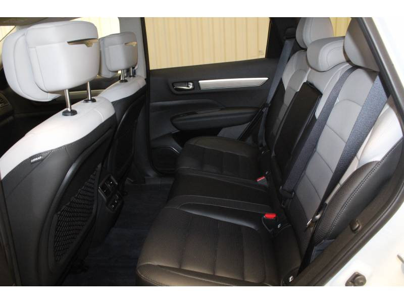 Photo 9 de l'offre de RENAULT Koleos dCi 175 4x4 X-tronic Energy Initiale Paris à 27990€ chez Francepronet Car Center