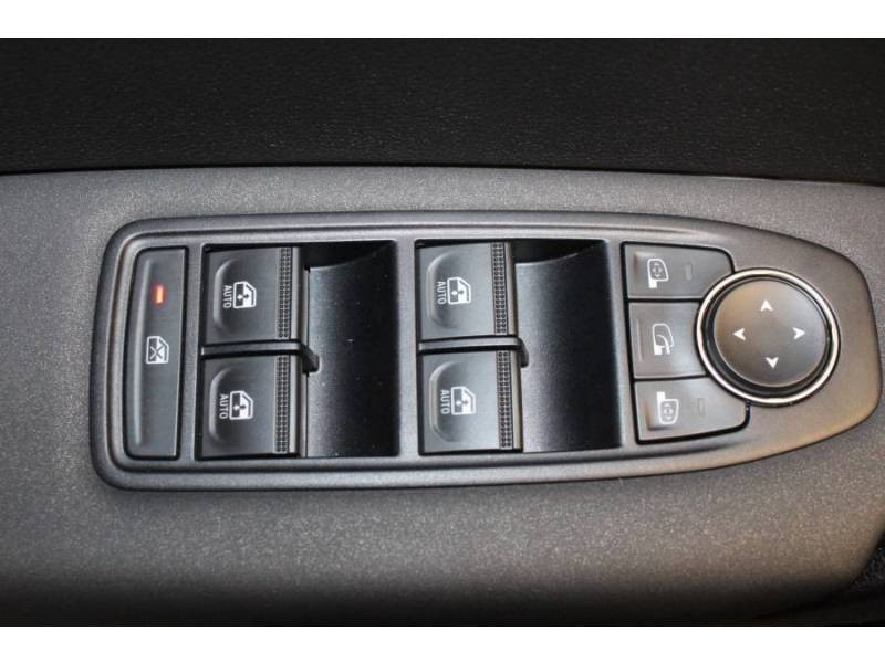 Photo 11 de l'offre de RENAULT Captur TCe 100 Business à 17990€ chez Francepronet Car Center