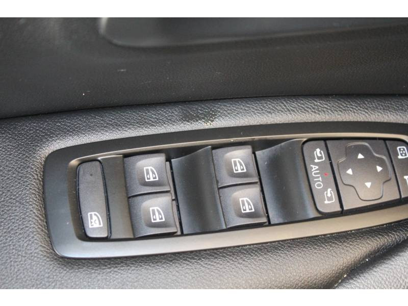 Photo 10 de l'offre de RENAULT Kadjar Blue dCi 150 Intens à 23490€ chez Francepronet Car Center