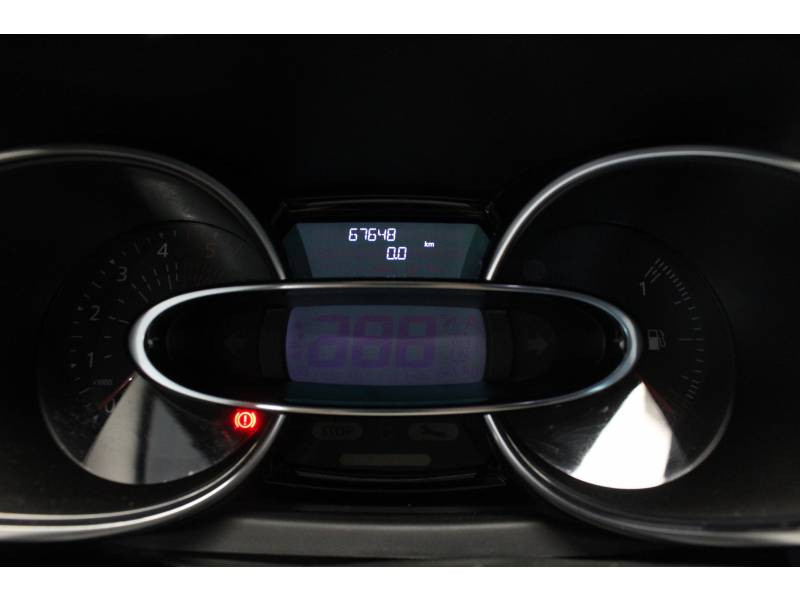 Photo 14 de l'offre de RENAULT Clio IV dCi 110 Energy Intens à 10990€ chez Francepronet Car Center