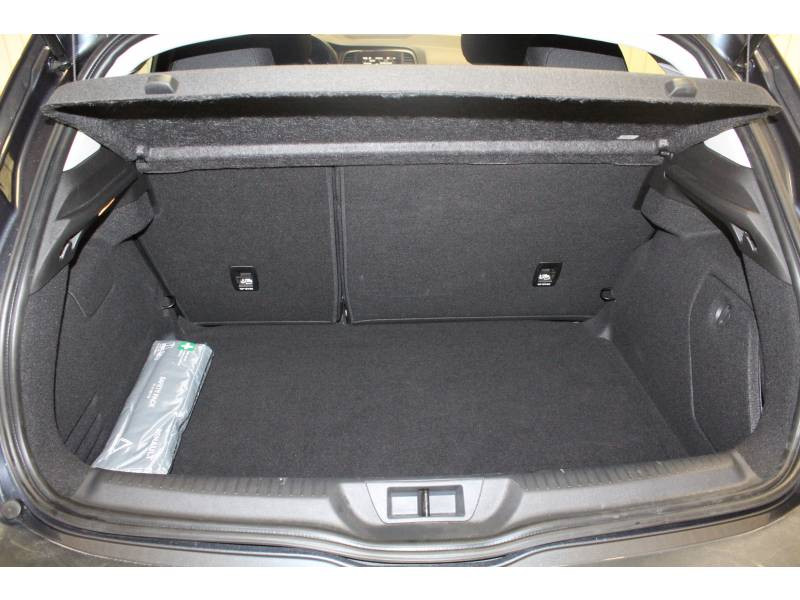 Photo 12 de l'offre de RENAULT Mégane IV BERLINE BUSINESS Blue dCi 115 à 15490€ chez Francepronet Car Center