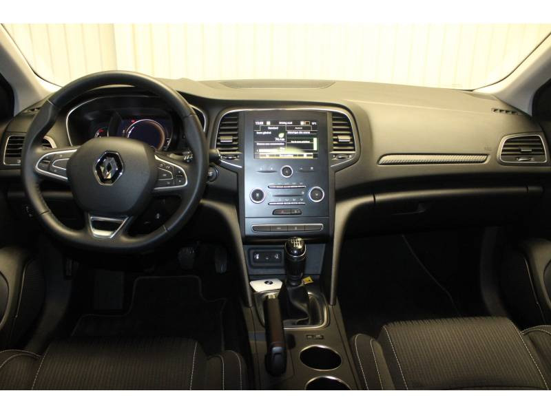 Photo 8 de l'offre de RENAULT Mégane IV BERLINE BUSINESS Blue dCi 115 à 15490€ chez Francepronet Car Center