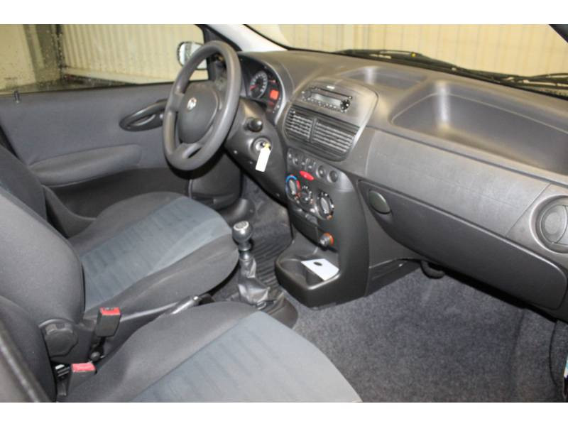 Photo 9 de l'offre de FIAT Punto 1.2 8V Cult II à 4990€ chez Francepronet Car Center