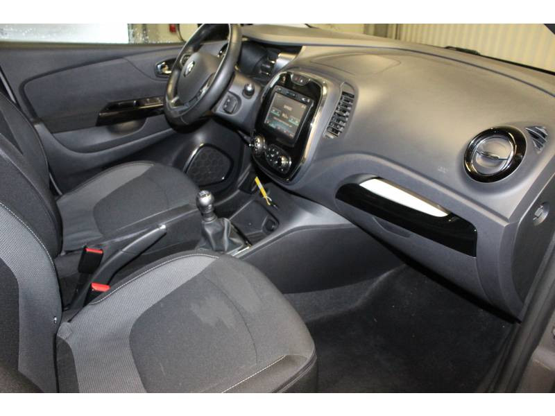 Photo 9 de l'offre de RENAULT Captur dCi 90 Energy eco² Intens à 12490€ chez Francepronet Car Center