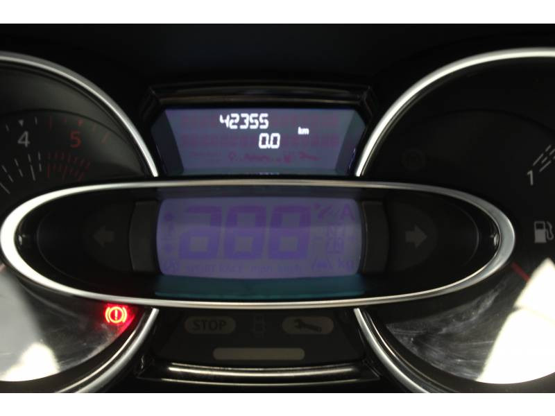 Photo 7 de l'offre de RENAULT Clio IV dCi 75 Energy E6C Zen à 9790€ chez Francepronet Car Center
