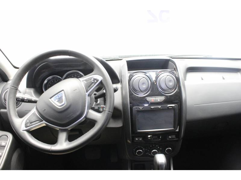 Photo 8 de l'offre de DACIA Duster dCi 110 EDC 4x2 Black Touch 2017 à 15490€ chez Francepronet Car Center