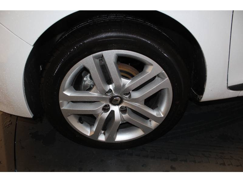 Photo 9 de l'offre de RENAULT Clio IV BUSINESS TCe 90 E6C à 10490€ chez Francepronet Car Center